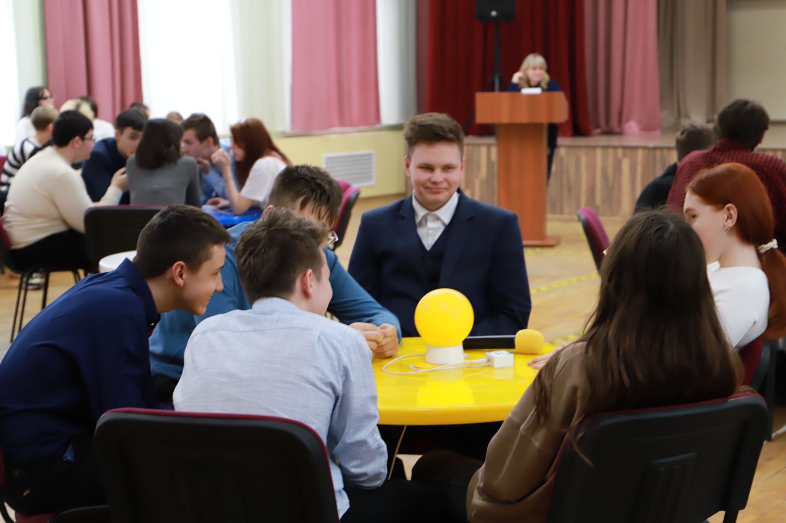 шаблон приглашение на интеллектуальную игру брейн ринг. вопросы на брейн-ринг с ответами 3 класс. брейн ринг 3. название команды на брейн ринг для детей. брейн ринг 3.